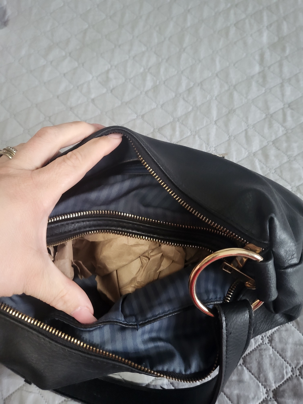 Classic Black Leather Shoulder Bag - Women - Picture 3 of 7